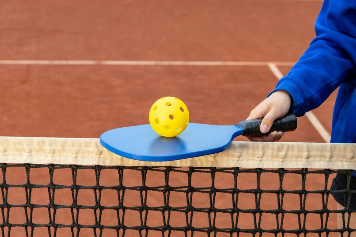 How Does Pickleball Combine Fun and Exercise for All Ages?